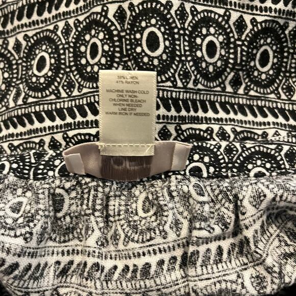 Ann Taylor LOFT Women's M Black White Geometric Sleeveless Romper Spring Summer - Picture 6 of 7